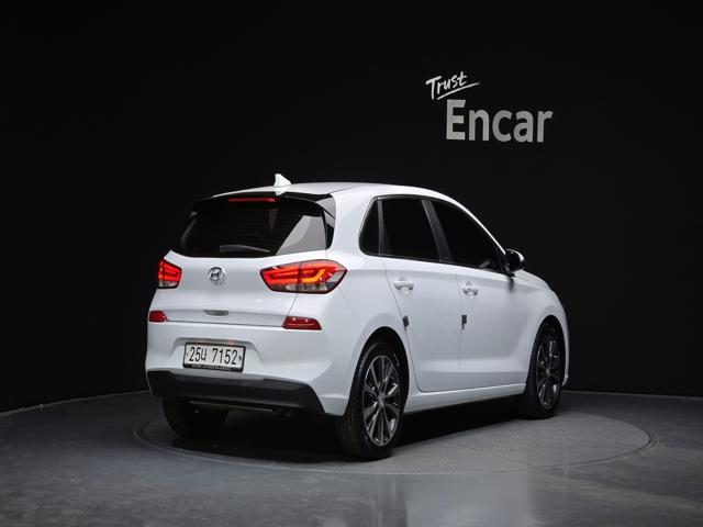522cc7dd455429bd95990645d82ea7b6.jpg
