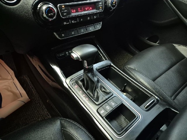 6061000052R8.jpg