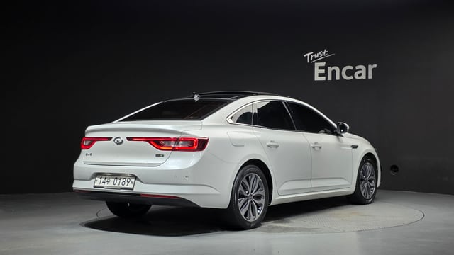 68bd6c42cead51856cfc5397ec4c47f1.jpeg
