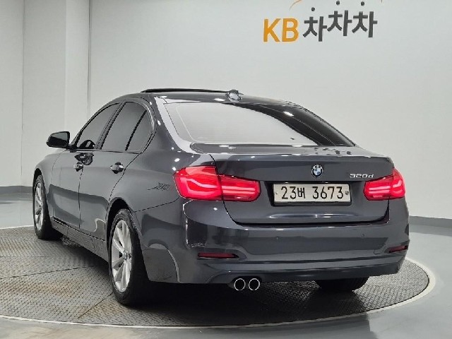 6081000136R2.jpg