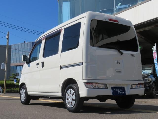 758ebaf1ded42fca972ef56eb443e65e.jpg