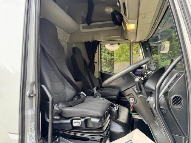 0e8928d3476bb065e7cf3736d0ac5425.jpeg