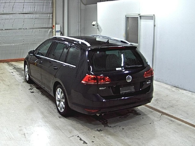ecd1ef7bbe7d9b40f81de539d26723ce.jpg