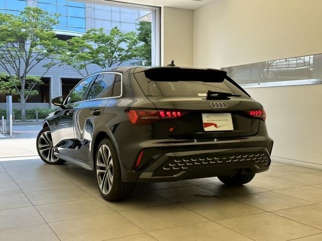 f1e22c7911a48d9e50ff70e15f7d49e7.jpg
