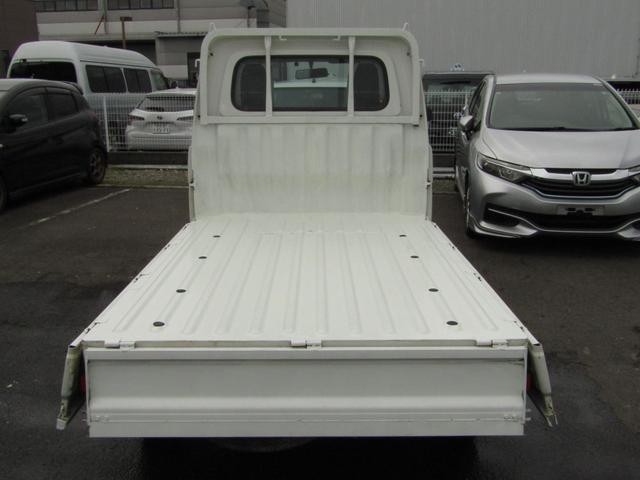 0903304A30260917W00515.jpg