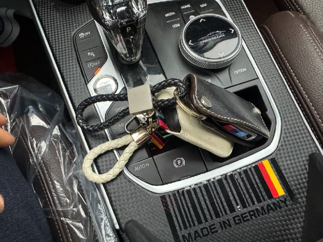 9bf1547edc1d746fb9ab93b3cbaa1e5e.jpeg