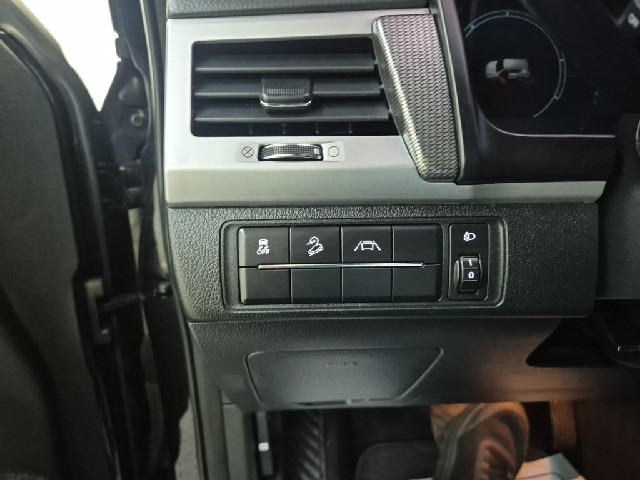 6051500816R18.jpg