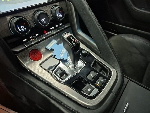6081000452R8.jpg