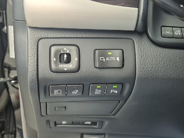 6081500329R18.jpg