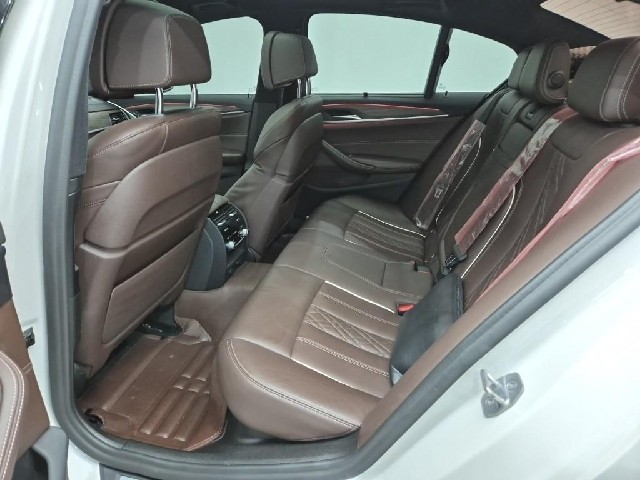 6081000333R12.jpg