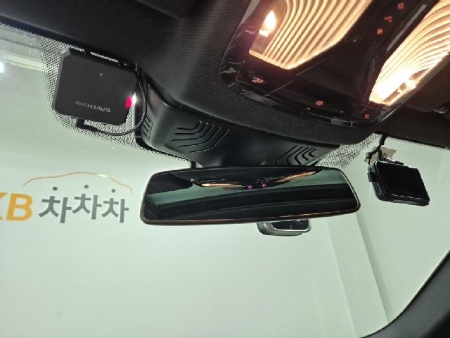 6081000333R18.jpg
