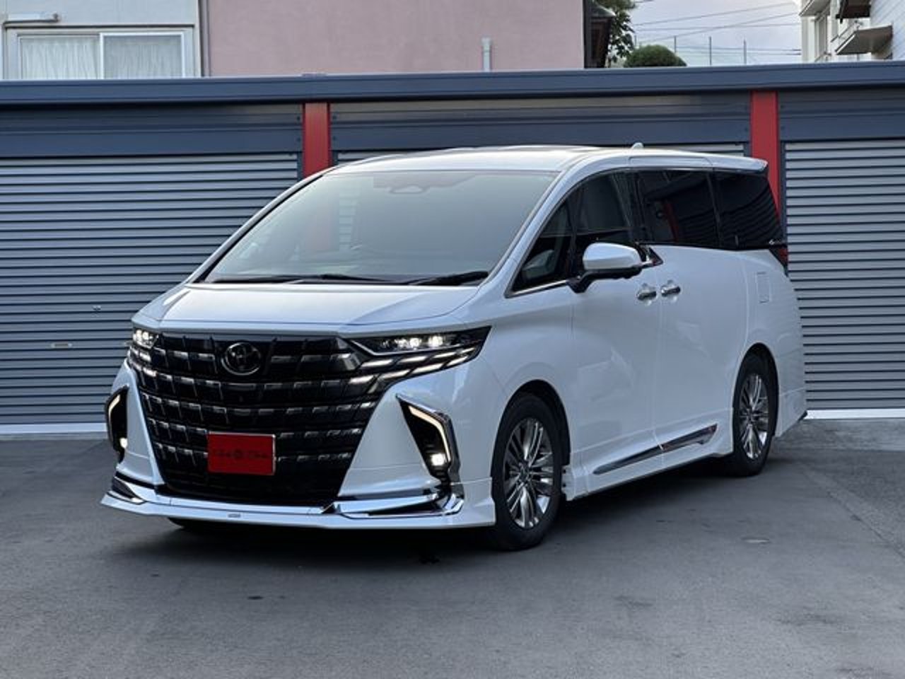 2025 Toyota Alphard, photo 1 of 1