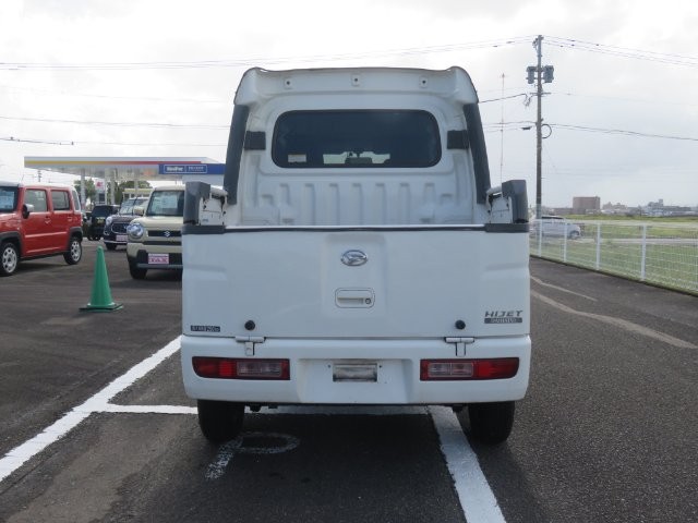 5f1ffe9a6b2f15888a34d524a53ebd03.jpg