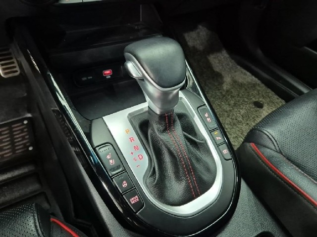 6081000523R8.jpg