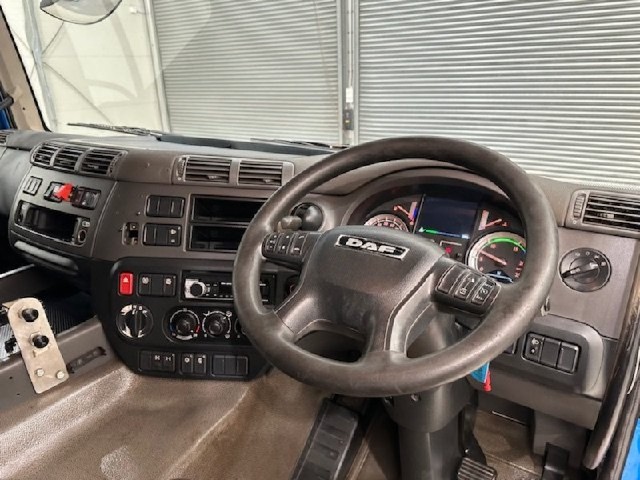 f9efeb9ba646a0ce3e123f2ef7619972.jpeg