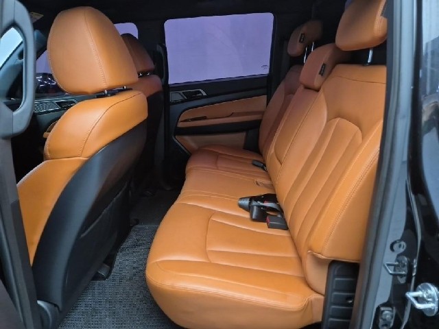 6051500956R12.jpg