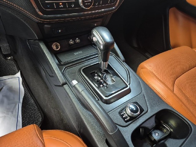 6051500956R8.jpg