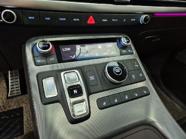 6081000899R8.jpg