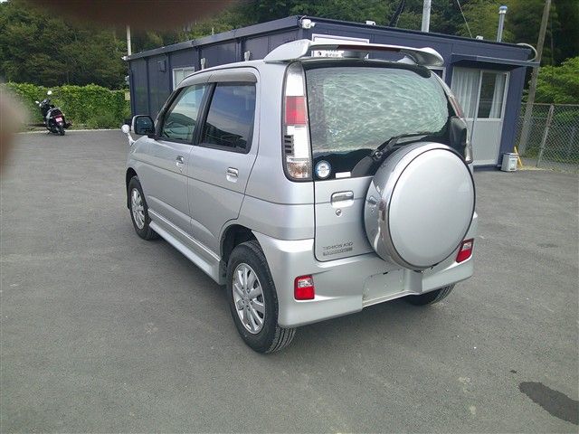 05.jpg