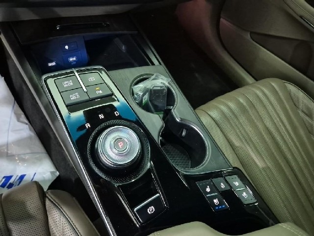 6081002066R8.jpg