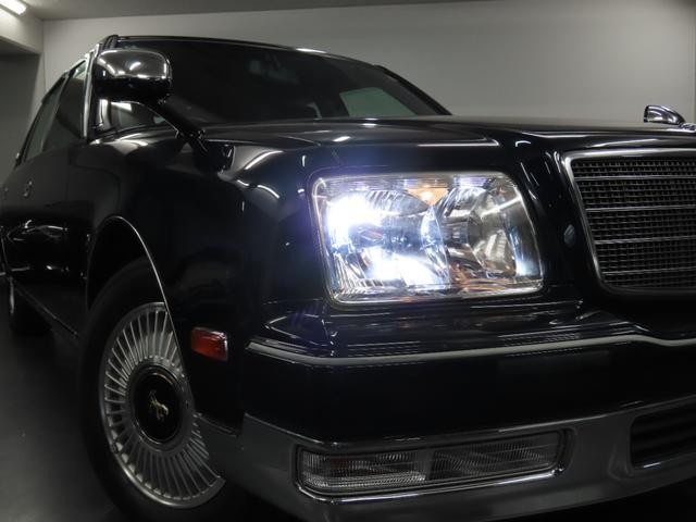 9570862A30261019W00208.jpg