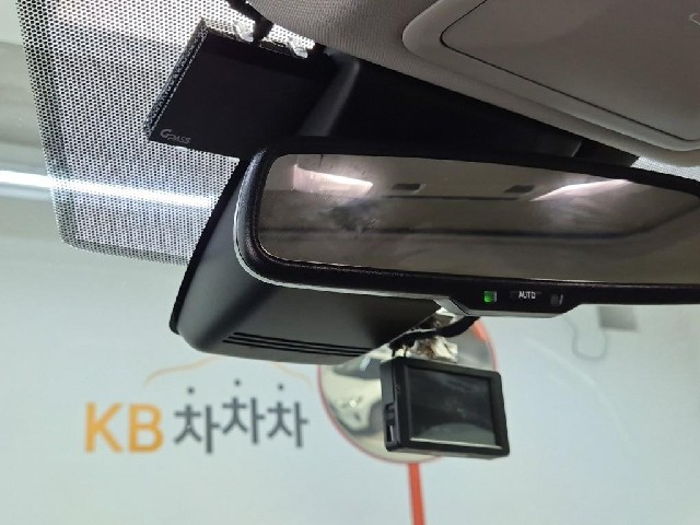 6081501734R17.jpg