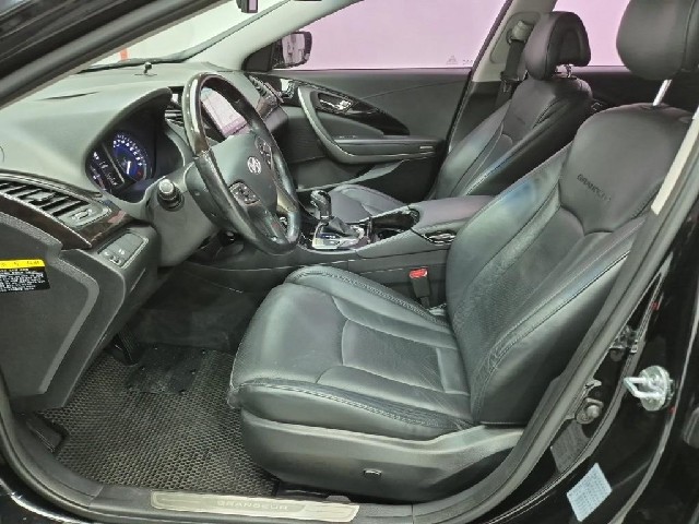 6061002473R11.jpg