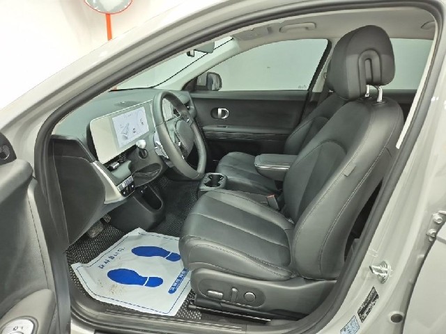 6081000817R11.jpg