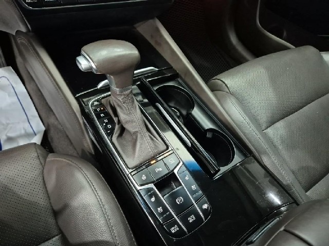 6081001946R8.jpg