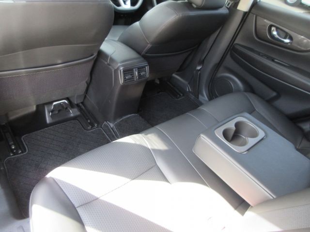 e30ef21ea2e128eab22eac24af45cec0.jpg