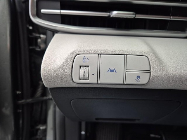 6061002286R17.jpg