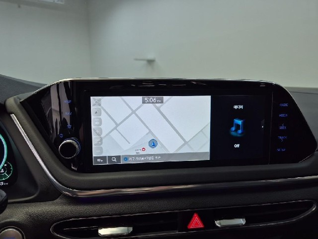6081000655R13.jpg