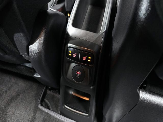 a77a0763a77d5bb31b7e47f2997c654a.jpeg