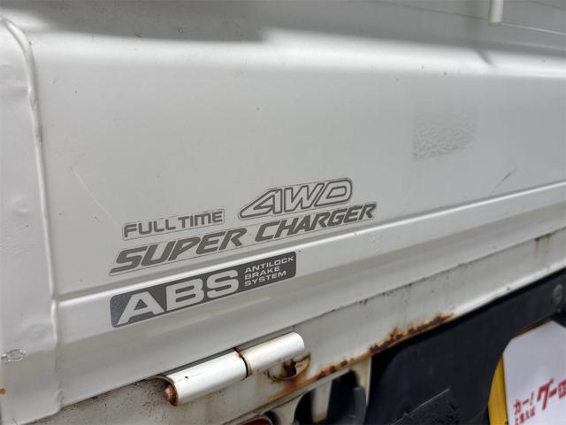 1101896A30260322W00606.jpg