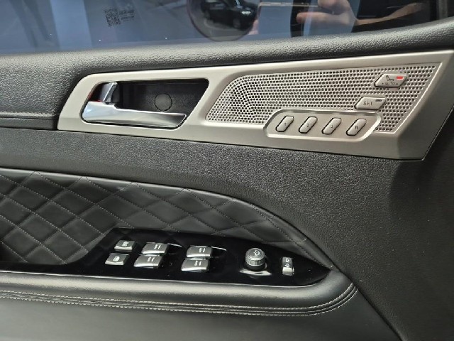 6081501852R18.jpg