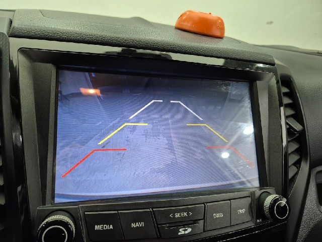 6081000684R14.jpg