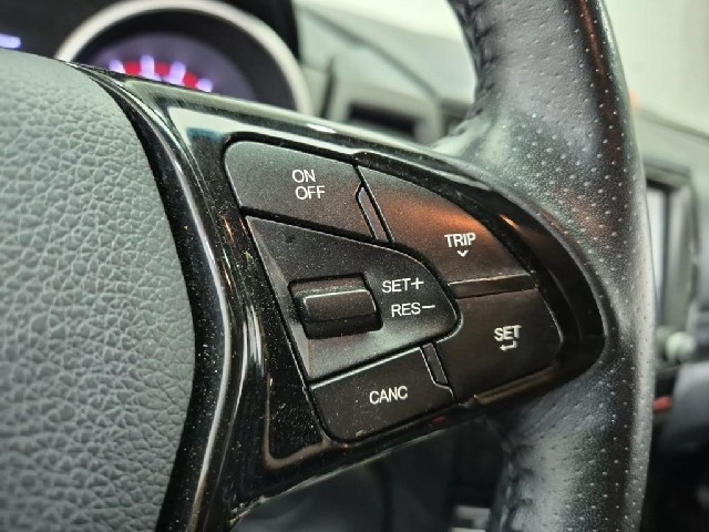 6081000684R15.jpg
