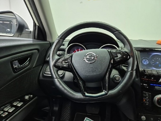6081000684R9.jpg