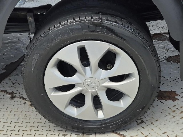 6081500740R16.jpg