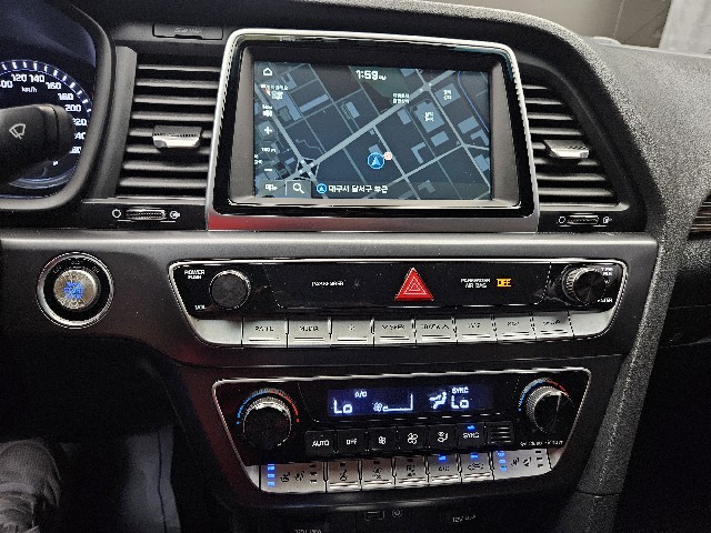 hoinshift1_111026412_SGx91.jpg