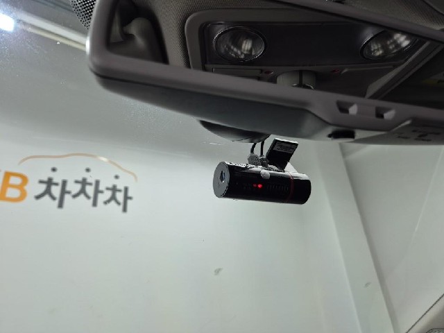 6081001531R17.jpg