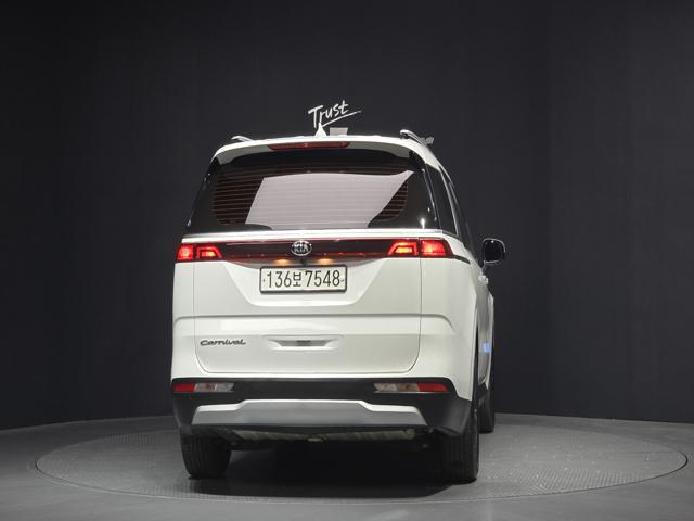 b1d00cdc9afec63f877a5ffcbcb8641d.jpeg