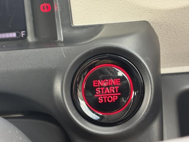 0602142A30261018W00517.jpg