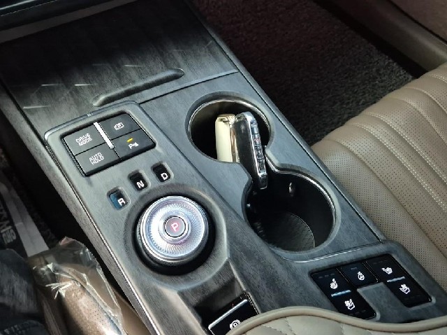6081501526R8.jpg
