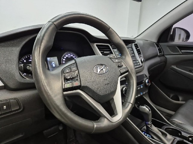 6081001674R9.jpg