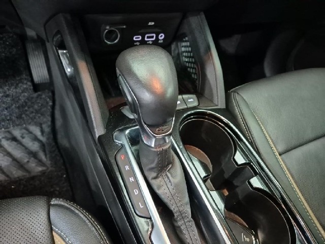 6081001361R8.jpg
