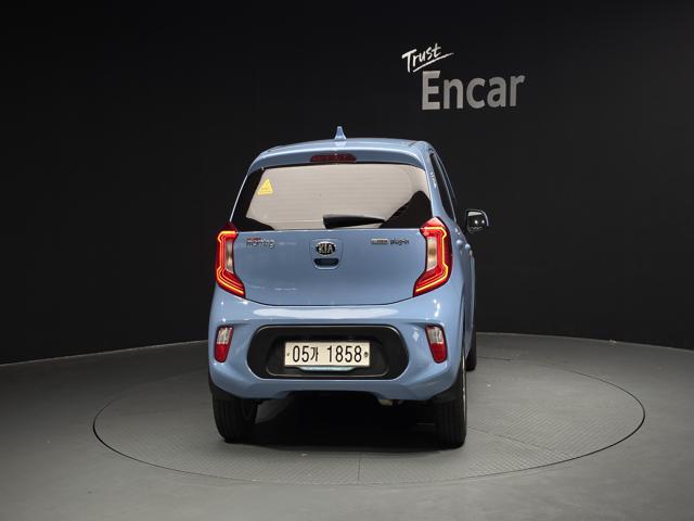 4c9bdc31bcbb7cc9488ce32f801fe74f.jpeg
