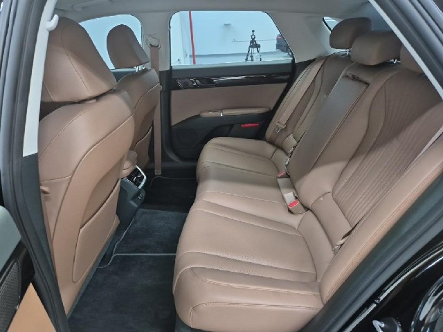 6081501777R12.jpg