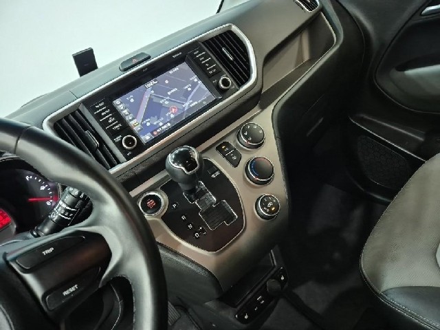 6081001257R10.jpg