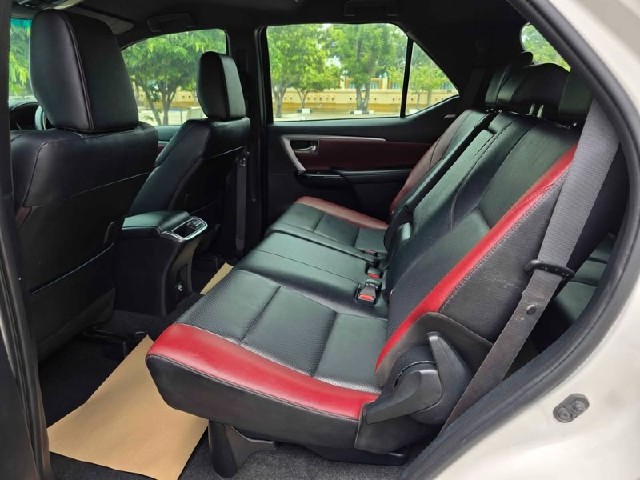 e9a7fa4c4400da8ea2aa2c3099925cb3.jpeg